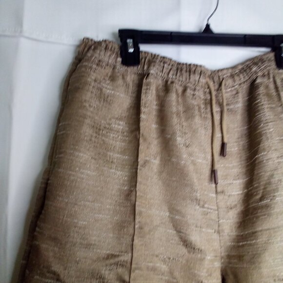 Boohoo Man Shorts Men 2XL Drawstring Elastic Pockets Textured Gold - Picture 3 of 16